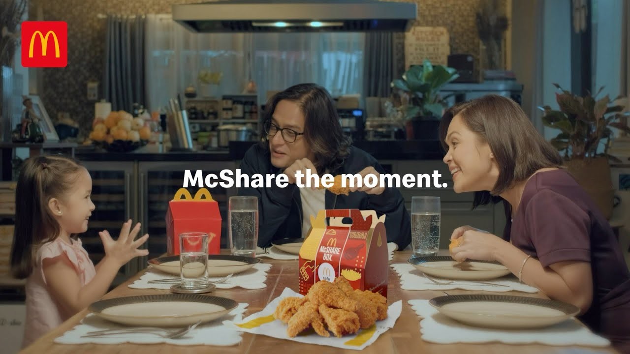 現在的 “Feel-Good Moments” 。（圖截自 Youtube）