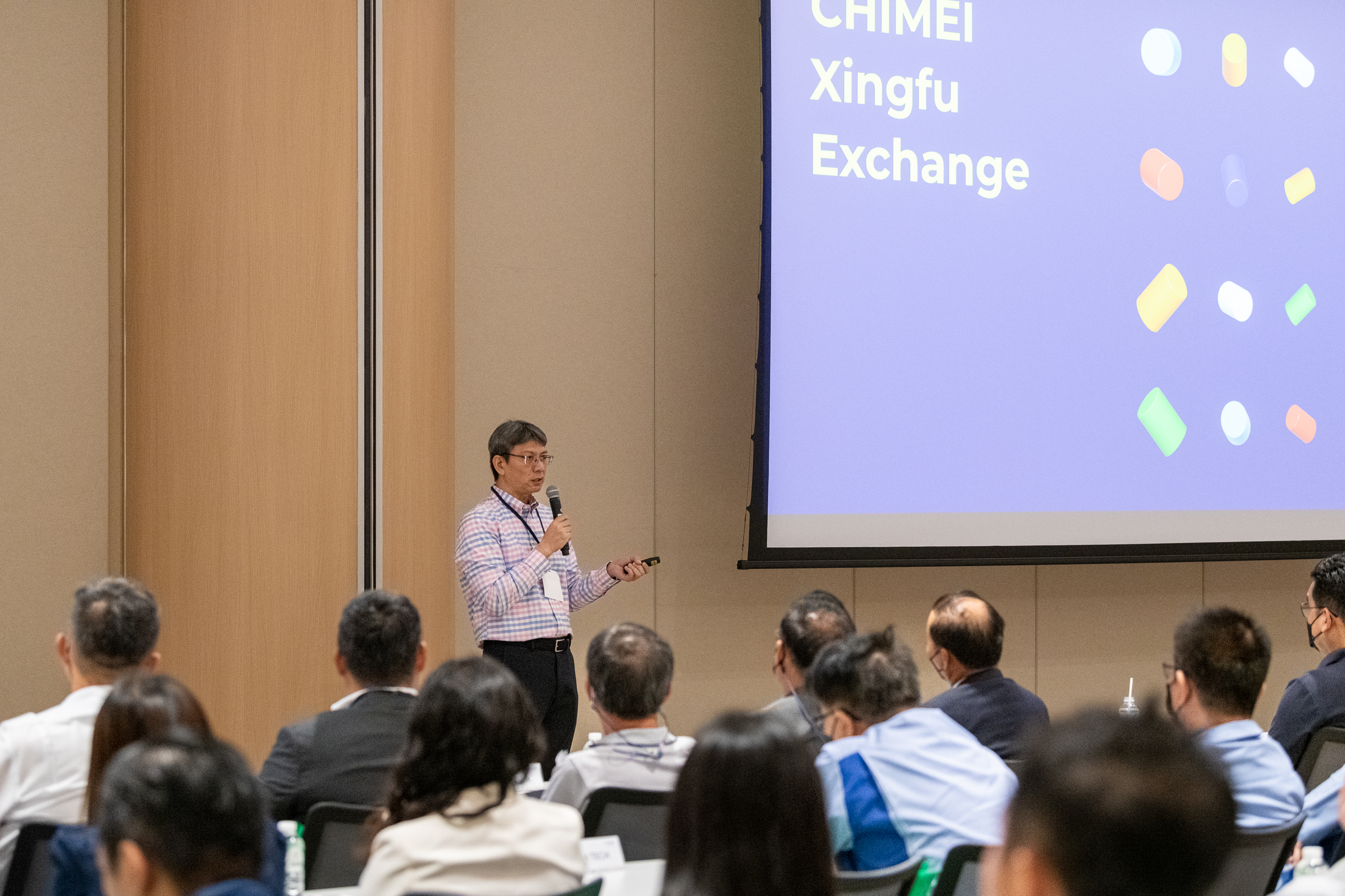 奇美於德國 K-Fair 展會發布 Ecologue™ 產品組合；並於新加坡、曼谷舉辦研討會，與客戶及合作夥伴侃侃對談，自信展現近期發展。（圖片來源：奇美實業）